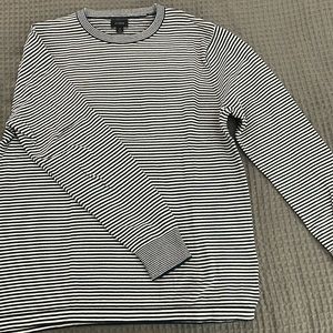 Jcrew striped sweater. Lightly worn, great shape. Sized medium.